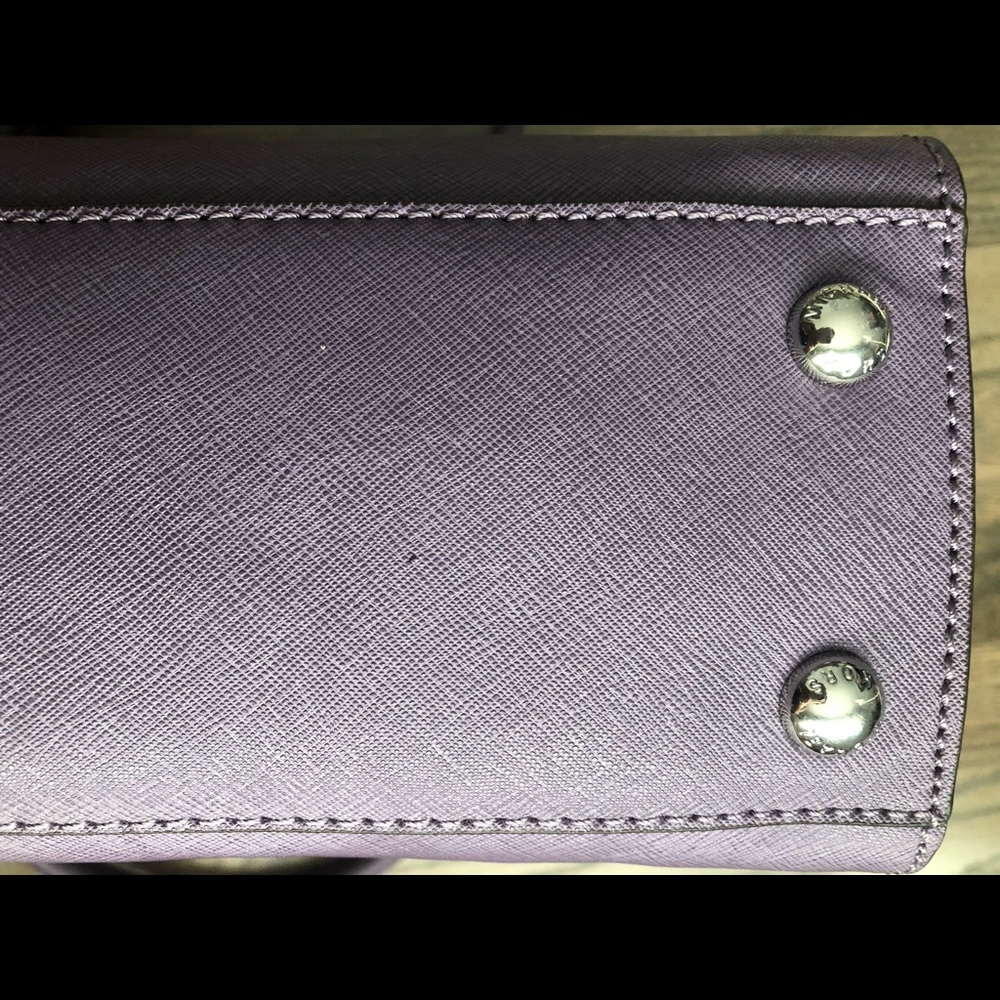 Michael Kors Wisteria Hamilton Leather Satchel. - Picture 5 of 5